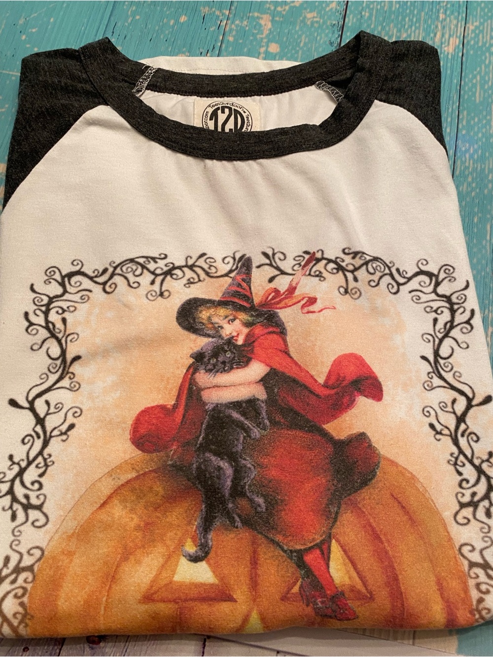 Halloween Raglan Shirt with Vintage Graphic